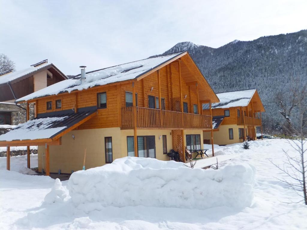 Les Chalets Fleurs De France - Kota Saint-Dalmas ภายนอก รูปภาพ