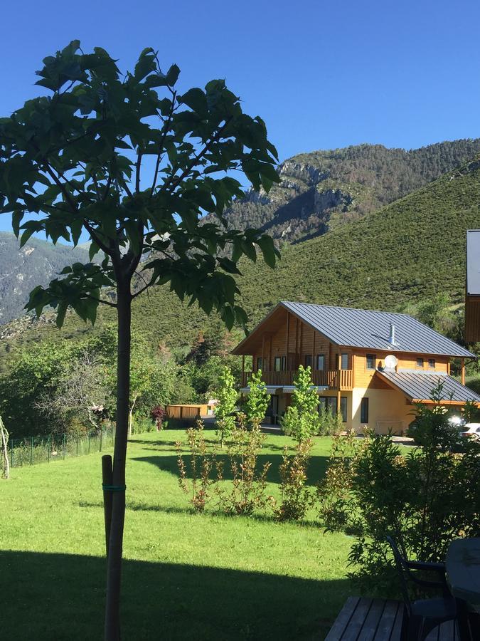 Les Chalets Fleurs De France - Kota Saint-Dalmas ภายนอก รูปภาพ